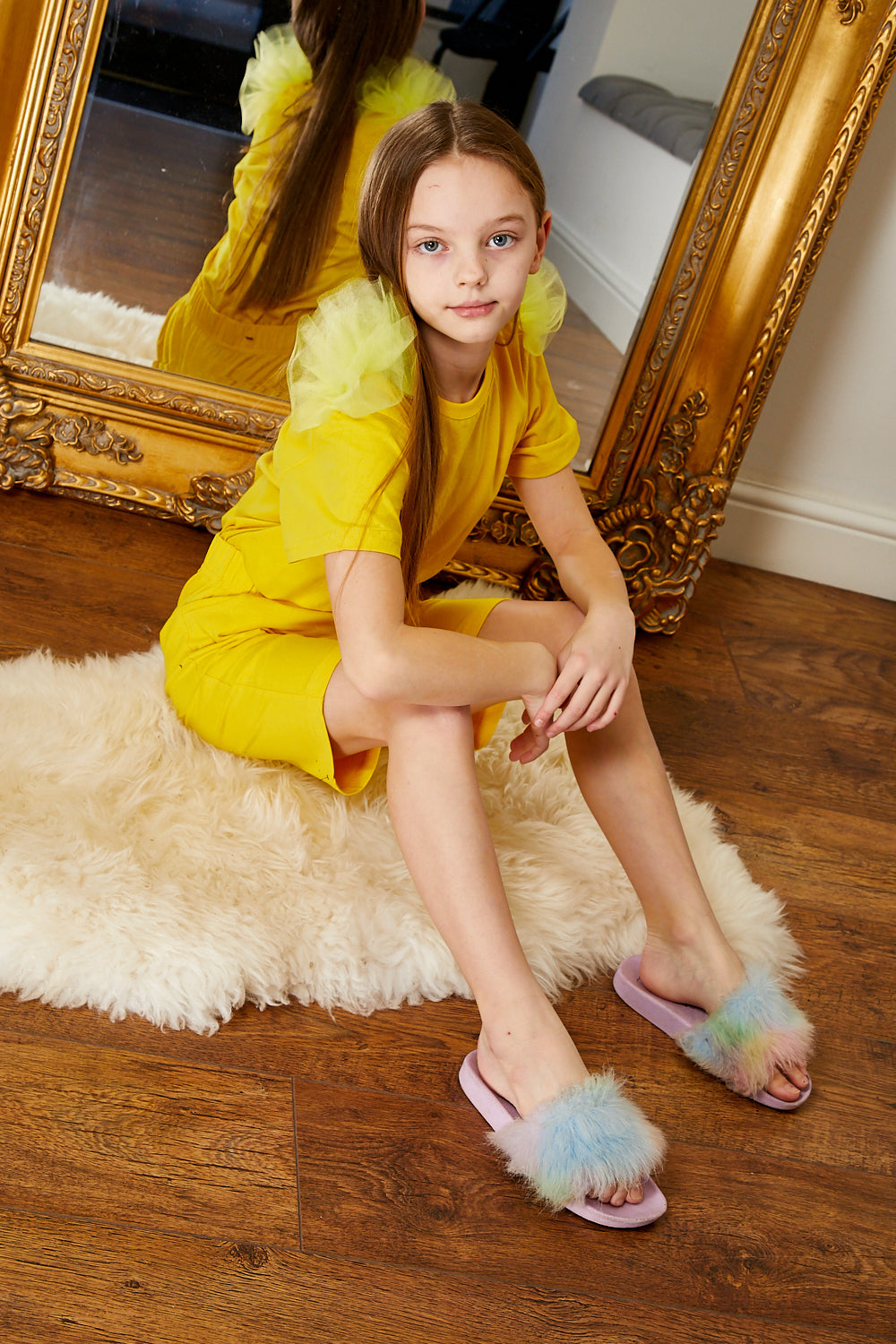 Mini Attire Flossy shorts set YELLOW